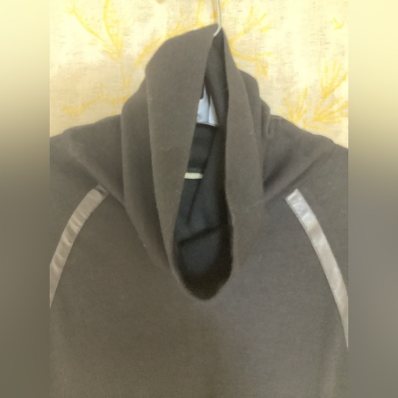 Basic Black JerseyCowl Sheath - Picture 5 of 9